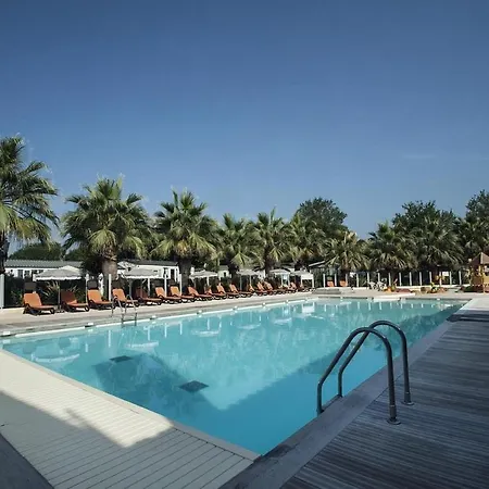 Mobil Climatise Grimaud